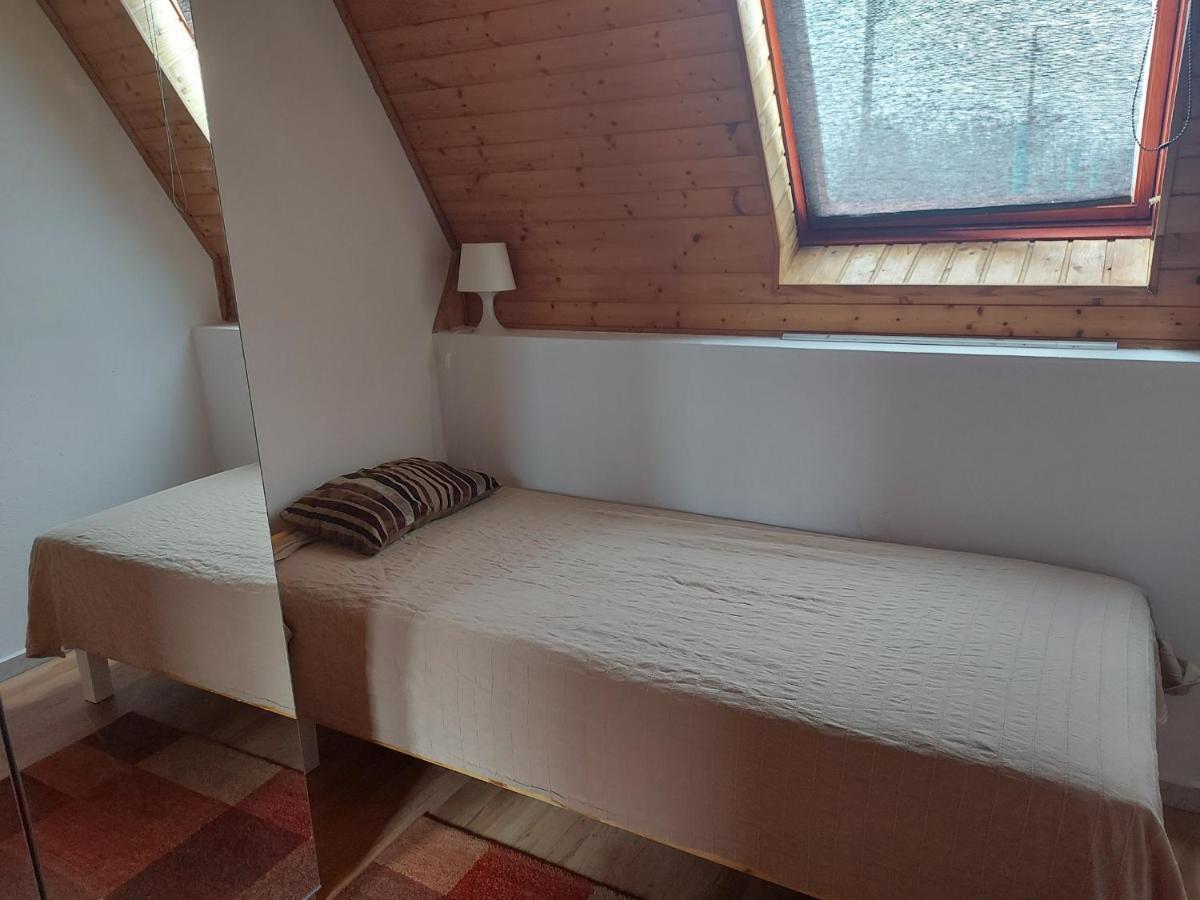 Attila-Apartman Budaoers ภายนอก รูปภาพ