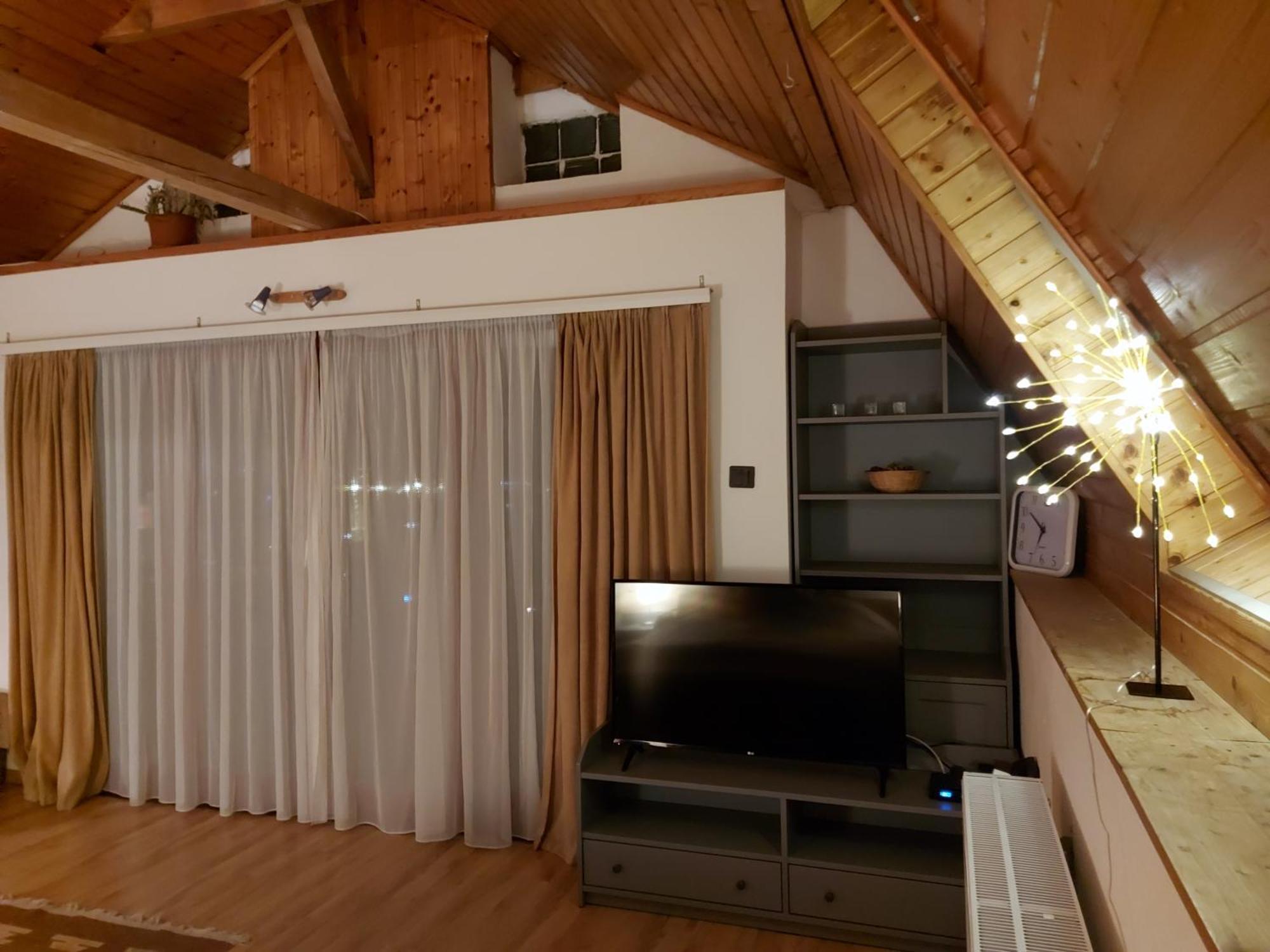 Attila-Apartman Budaoers ภายนอก รูปภาพ