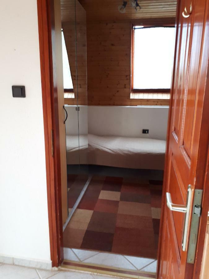Attila-Apartman Budaoers ภายนอก รูปภาพ
